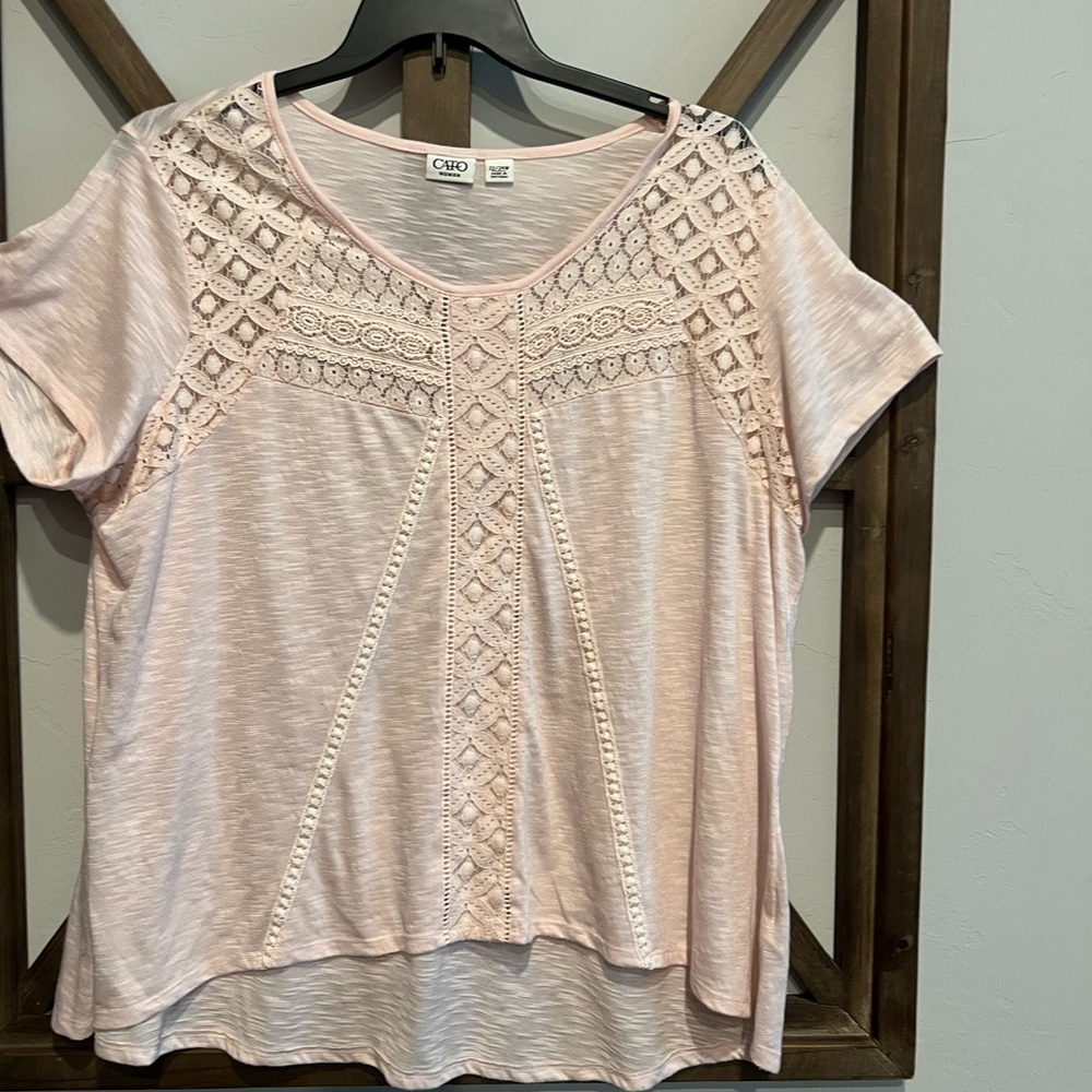 Cato 22/24 light pink cap sleeve top.